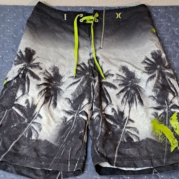 Hurley board shorts size 28 - Picture 1 of 5